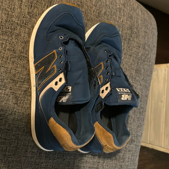 New balance shoes, pretty beat - Picture 1 of 3